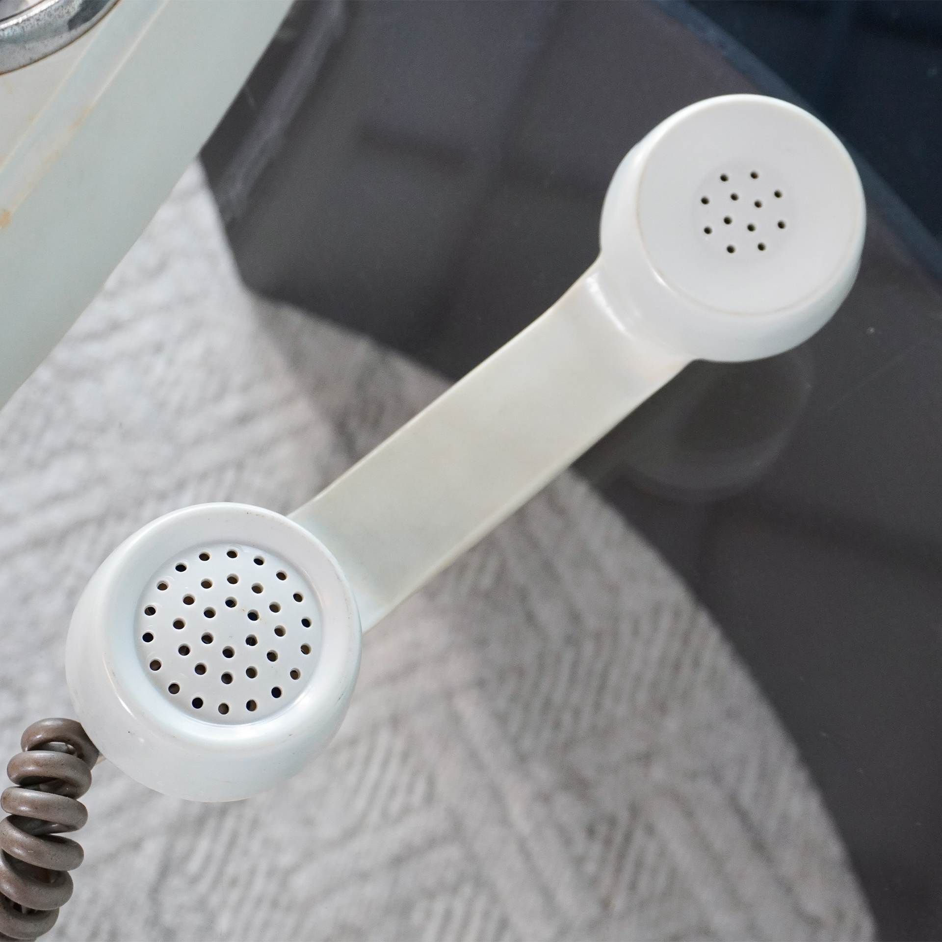 Old Retro Handset Landline Telephone - Image 5