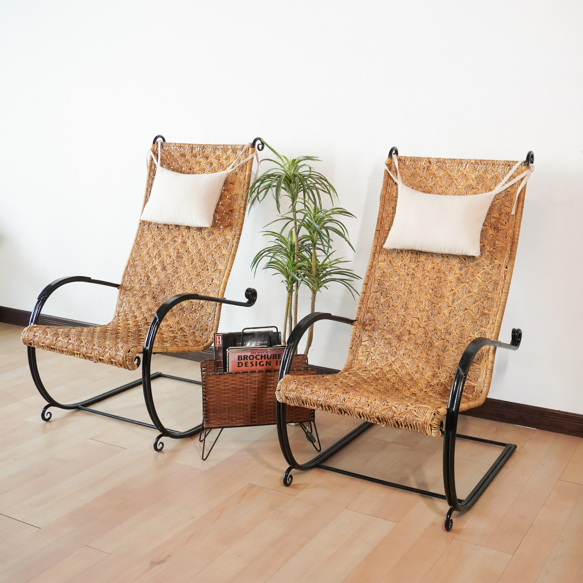 French Midcentury Rattan and Wrought Iron Armchair - Image 2