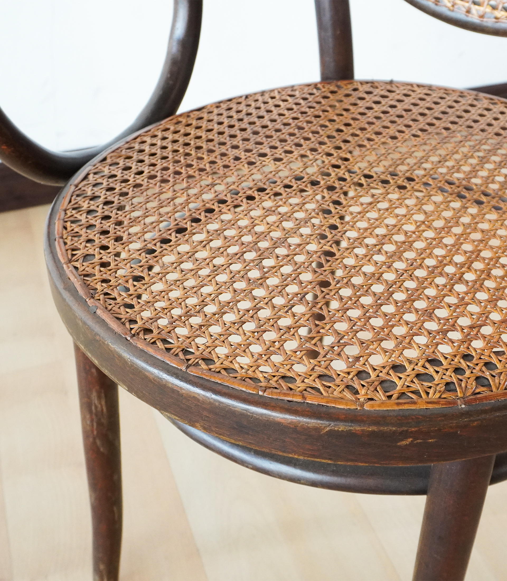 🪑 Antique Bentwood Armchair by Gebrüder Thonet, 1970s - Image 10