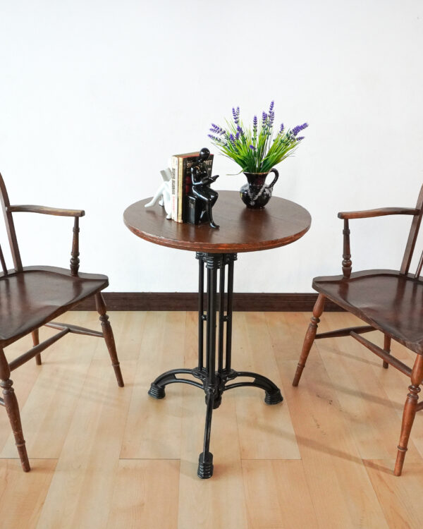 Antique-Style Round Wooden Top Coffee Table with Metal Base