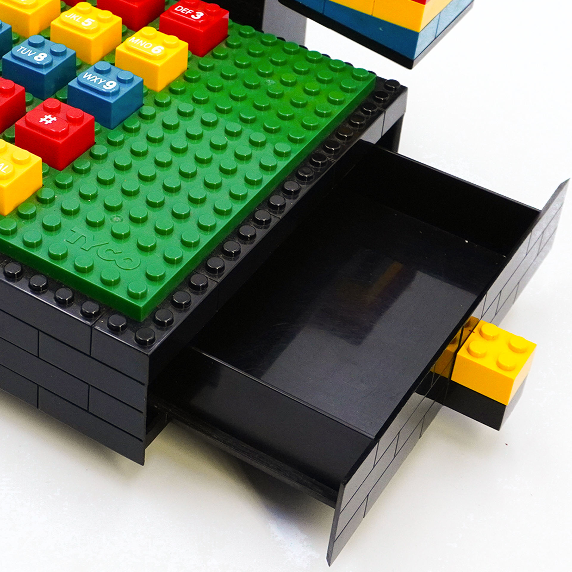 Vintage TYCO Colorful Blocks Lego Telephone, Taiwan, 1980's - Image 7