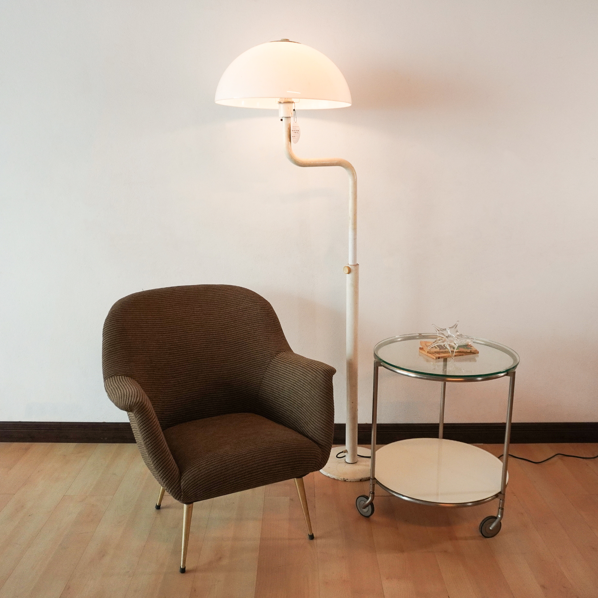 Vintage armchairs Italian. - Image 2