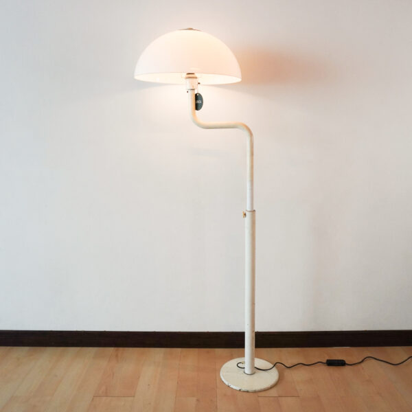 White Space Ace Floor Lamp, Italy, 1970s