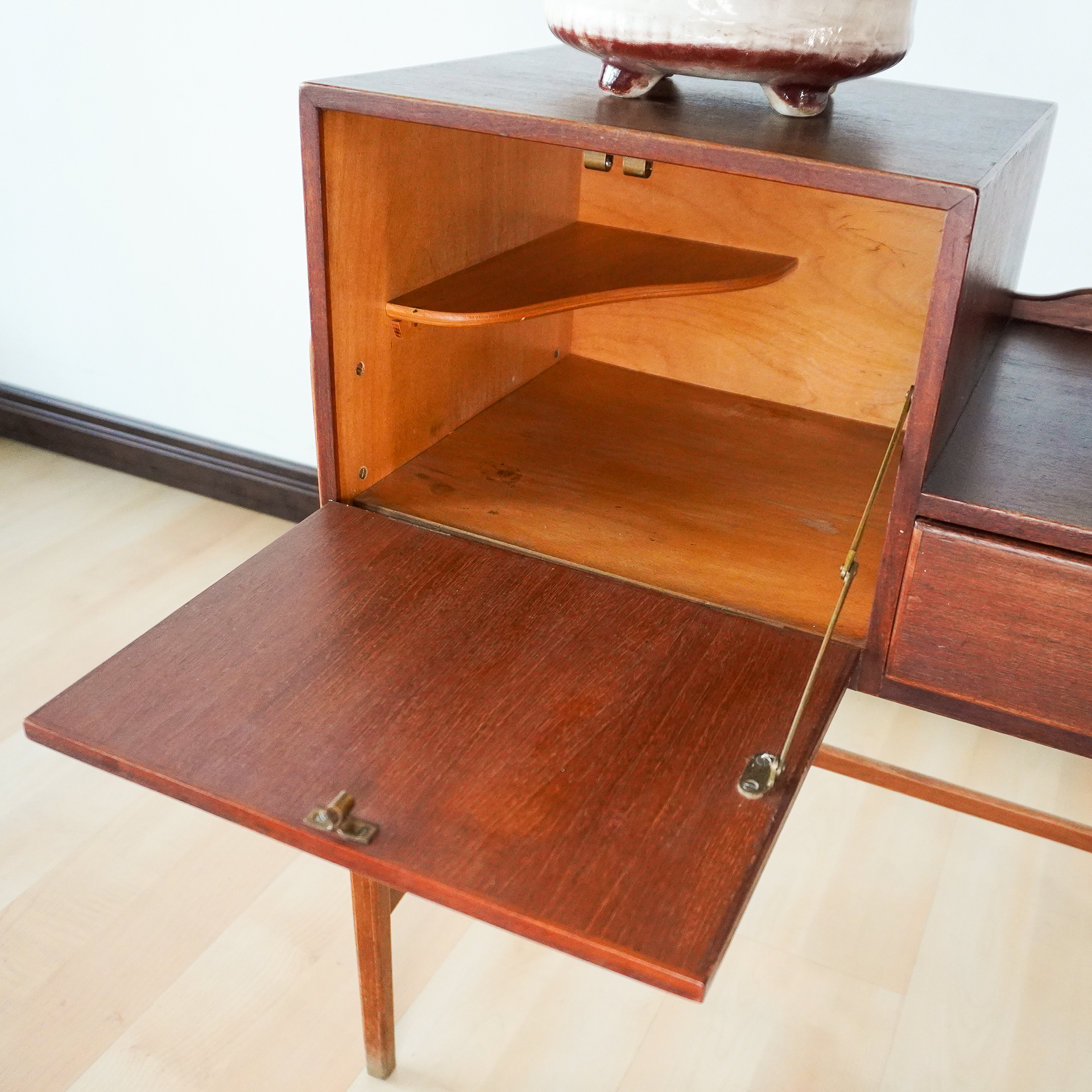 Side table/telephone table with drawer and cook. Denmark 1970s - Image 5