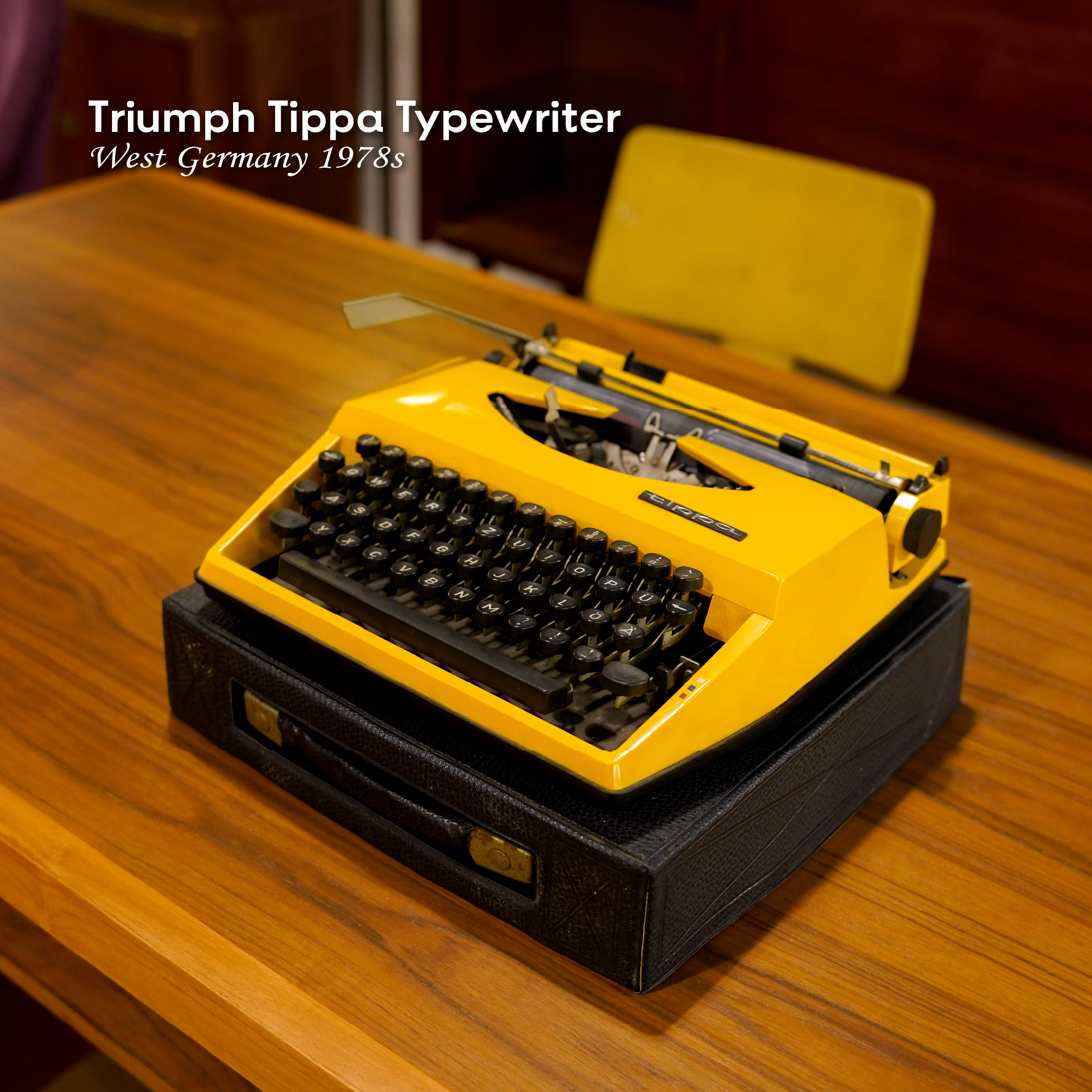 Triumph Tippa Typewriter, West Germany 1978s