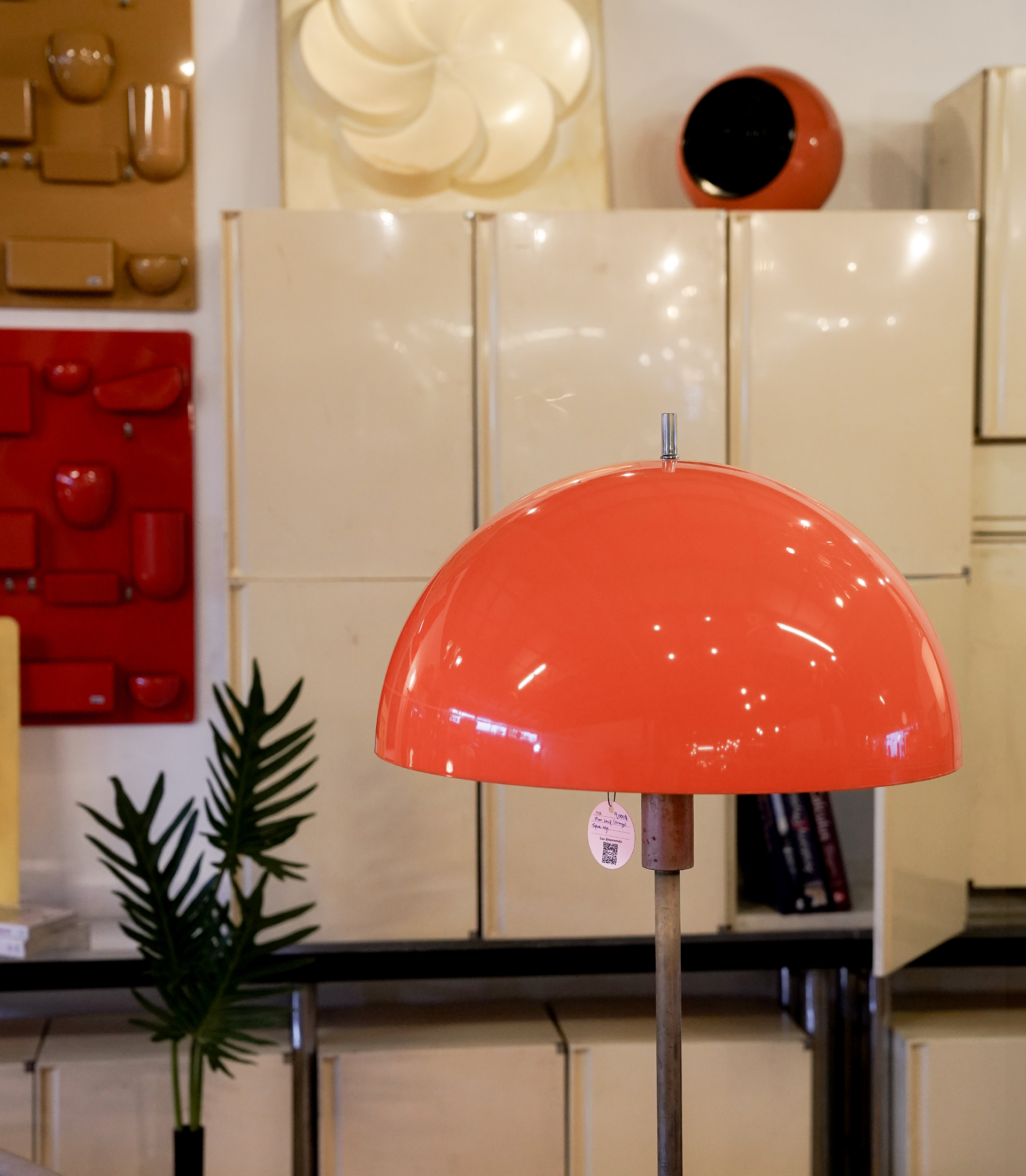 Space Age Floor Lamp - Image 3