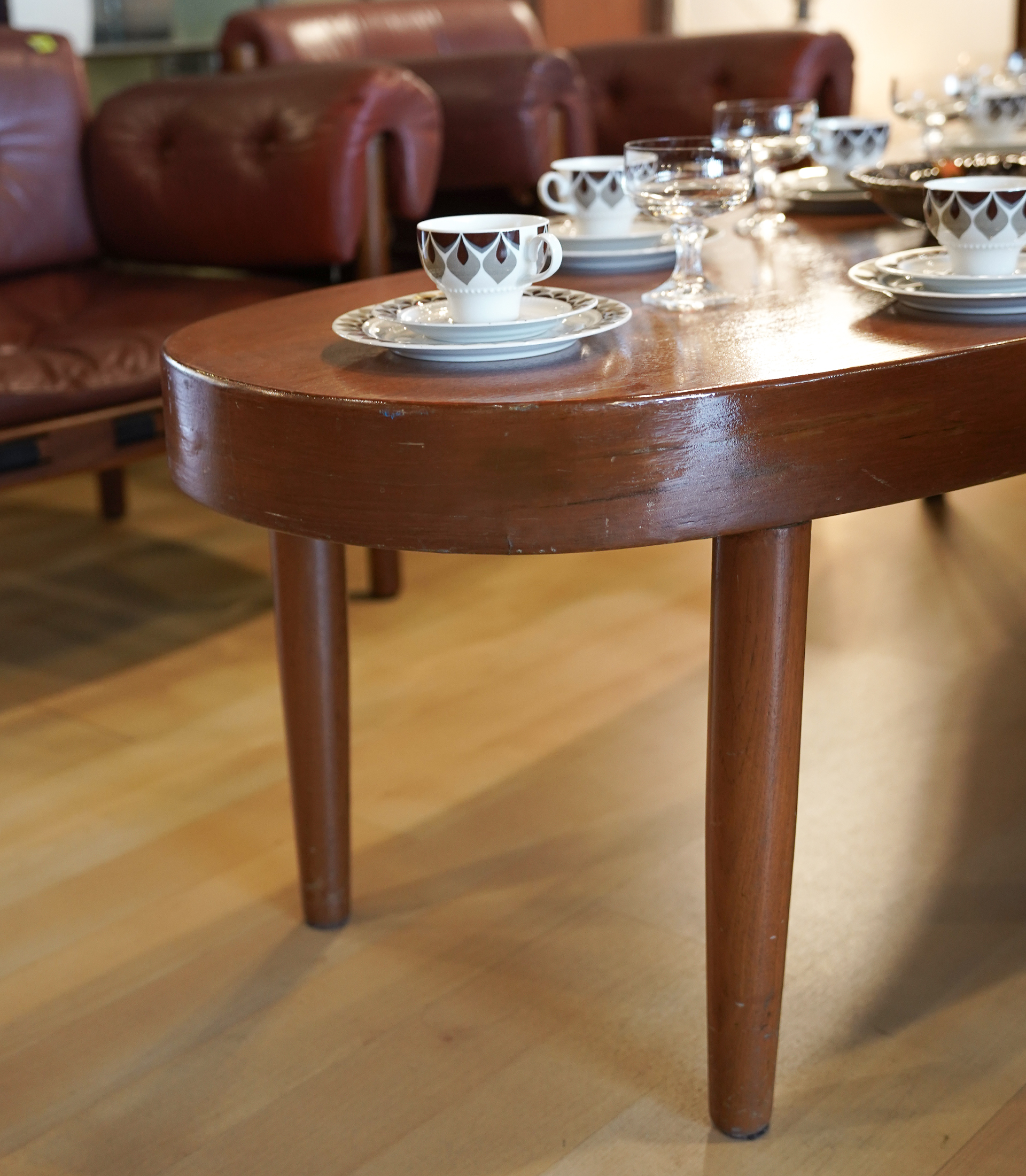🪵 Vintage Coffee Table in Ash Wood, 1960s - Image 2
