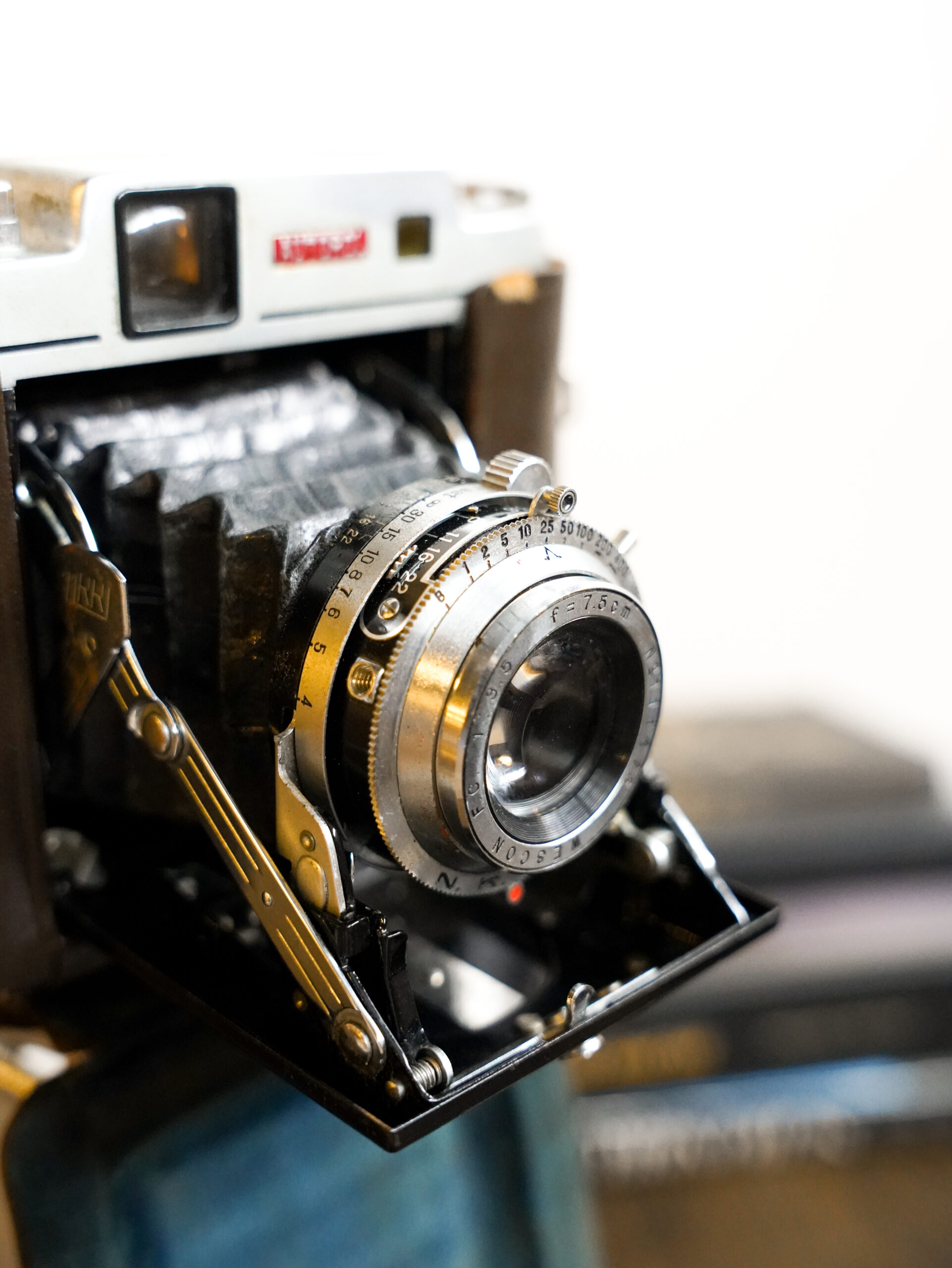 Vintage Yashica 35mm Film Camera - Image 5