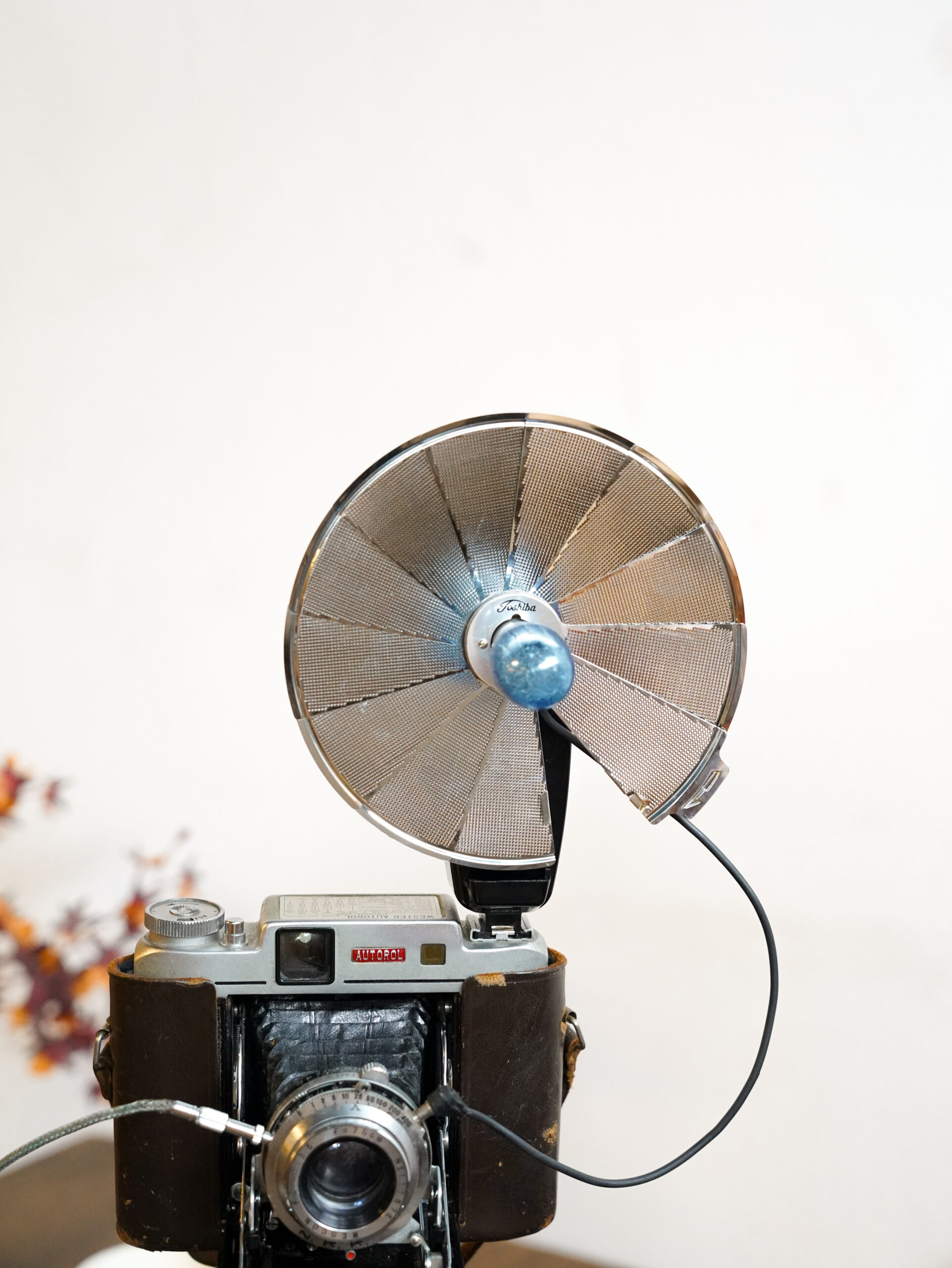 Vintage Yashica 35mm Film Camera - Image 8