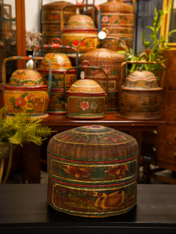 Large Round 2 Tier